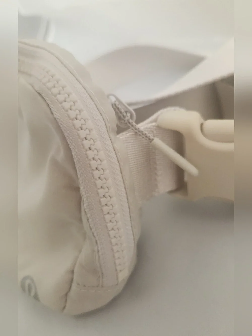 Lululemon Athetica Pearl Crosbody Bag Amazing Shape!!